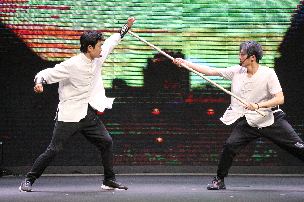 苏州德威国际高中学子将经典电影《功夫》搬上舞台,带来不一样的戏剧体验|DHSZ Drama Version of Kung Fu