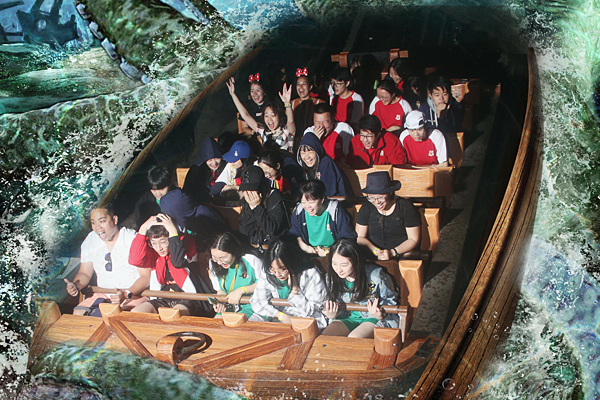 A Day Out At Shanghai Disneyland