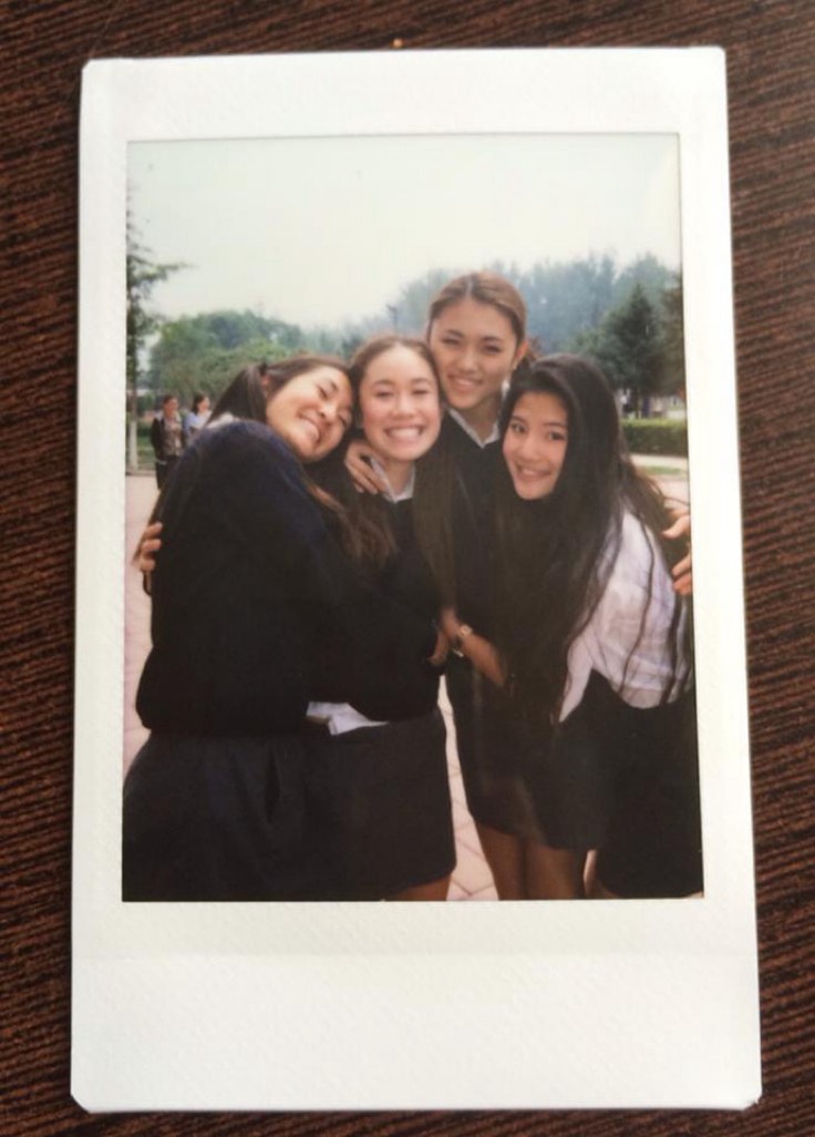 北京德威时代:2014年4月,Rachel和她的朋友们记录了他们上学的最后一天。
