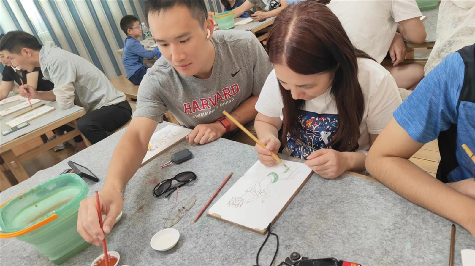 德威家长参加社区活动