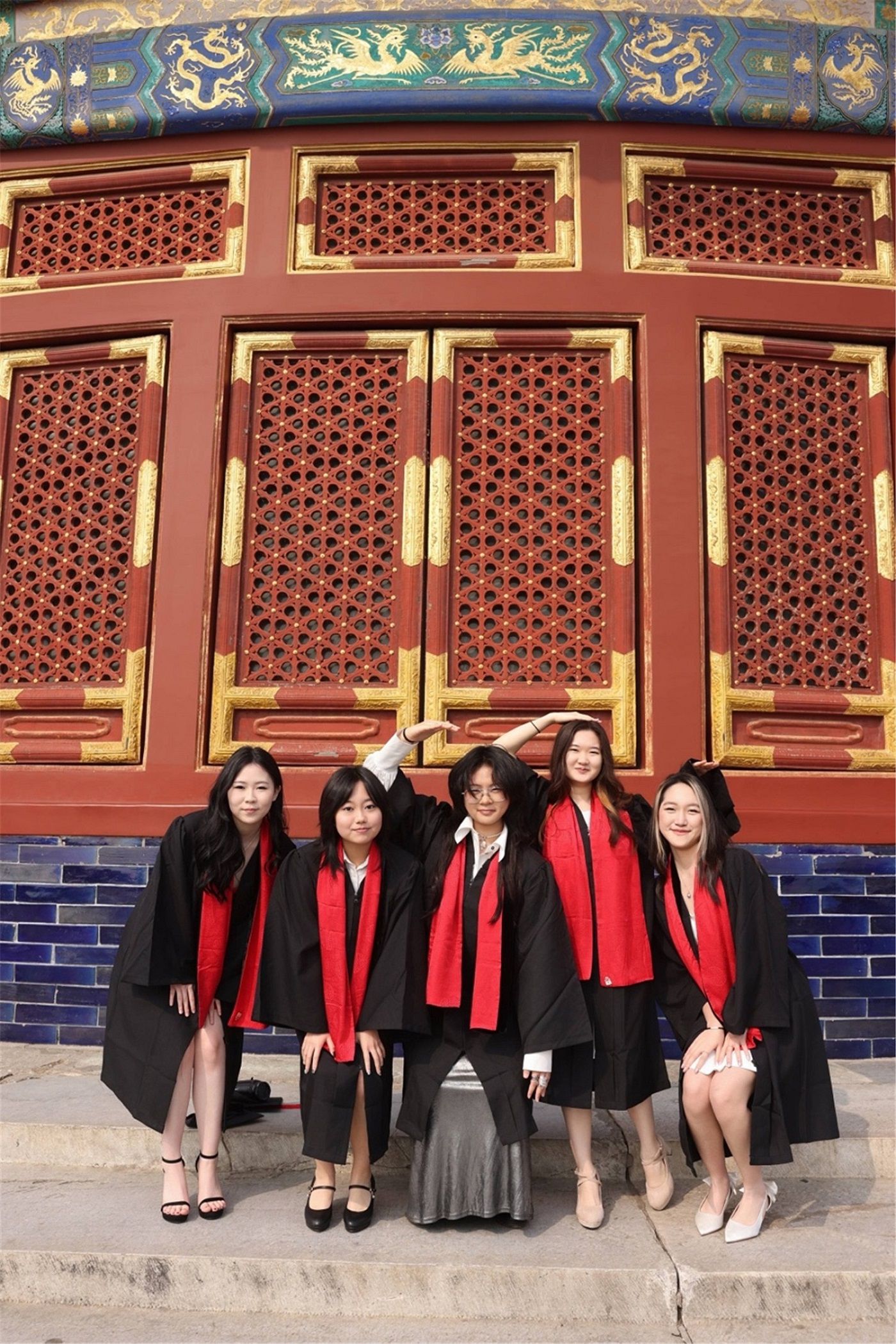 Endora with her friends at Temple of Heaven