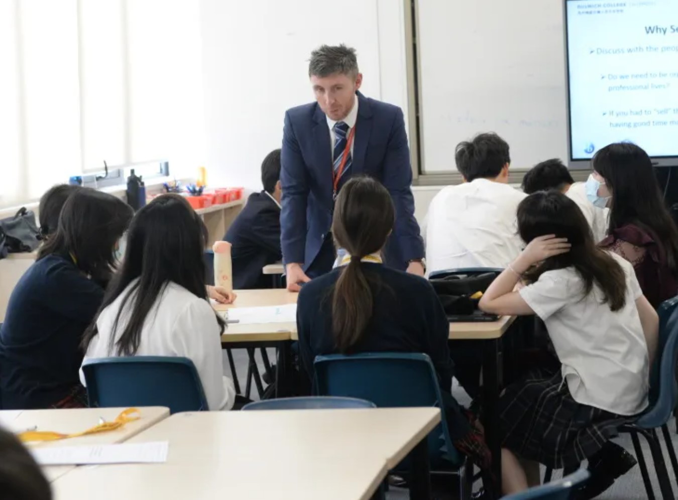 Mr Paterson held a discussion with Year 11 students