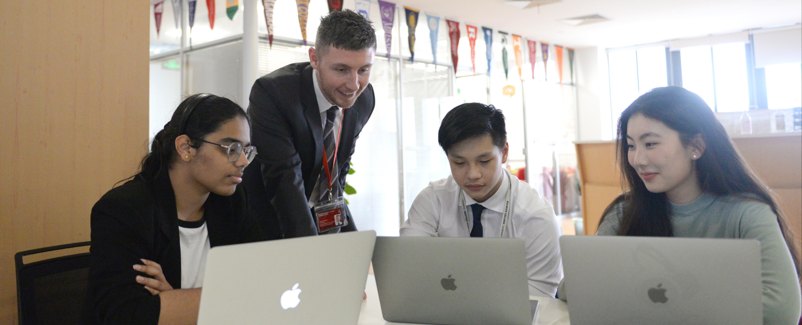 Stewart和IB students