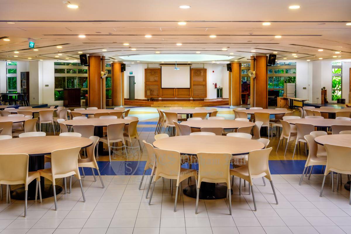 ACS Oldham Hall's dining hall where students enjoy freshly prepared meals.