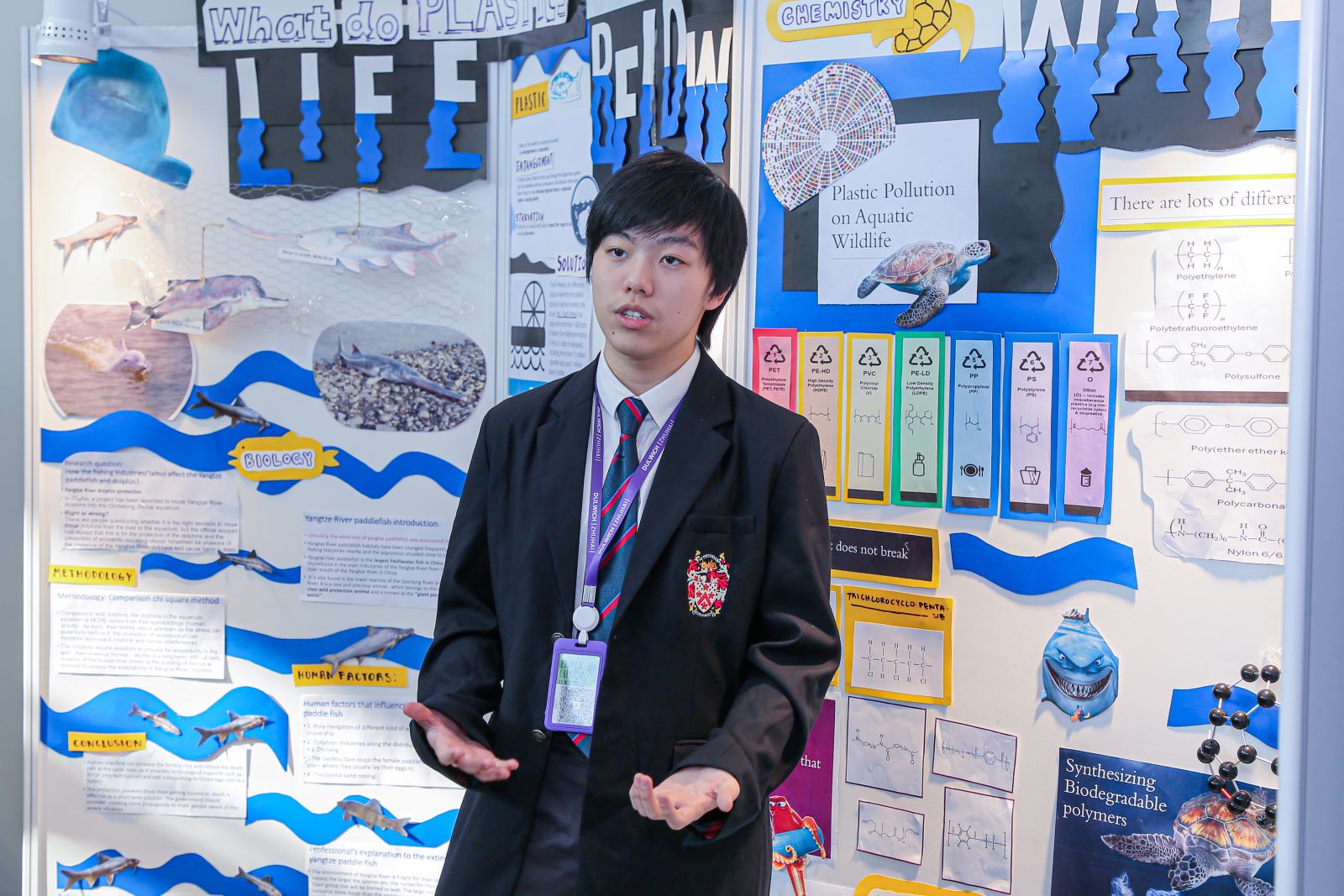 Daryle presenting his research result
