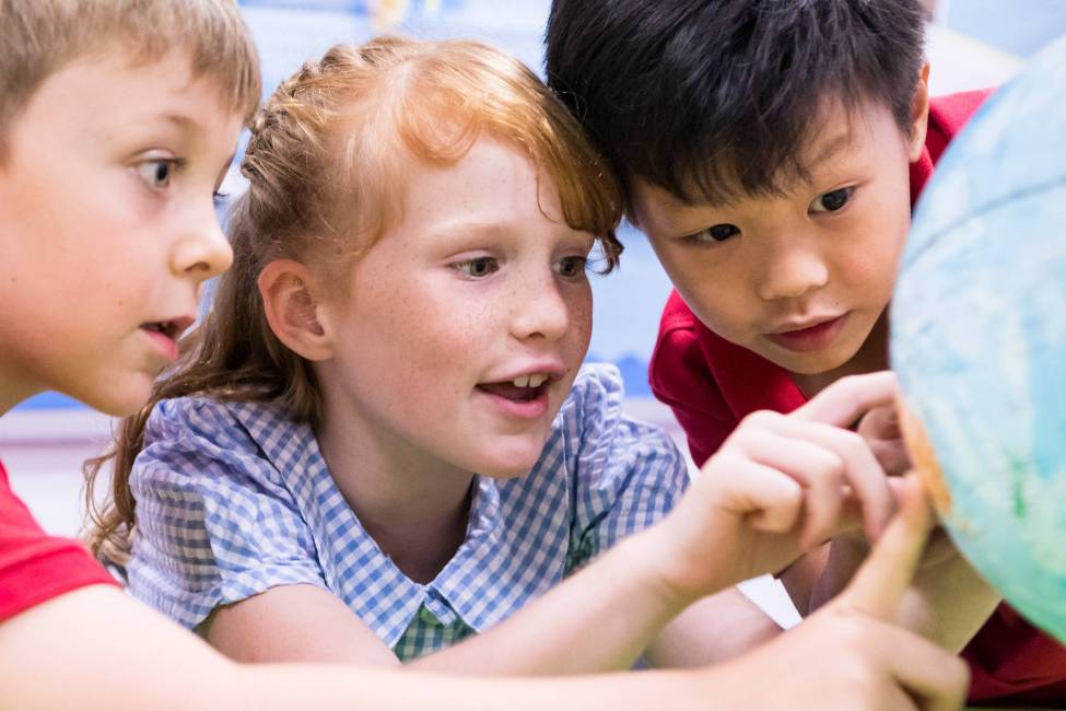 德威大家庭的沟通联系